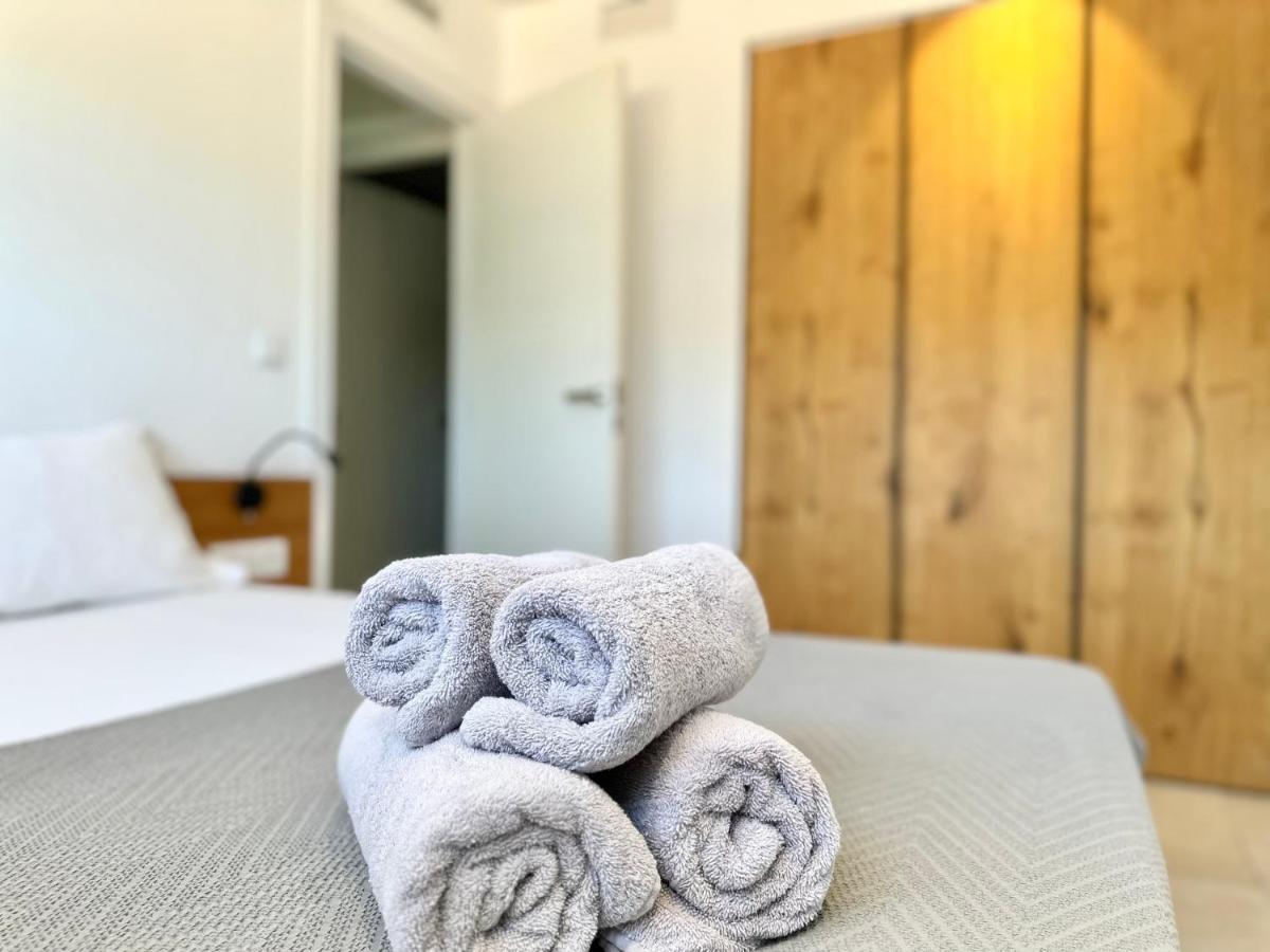 Cala Vadella Beachwalk Suites Ngoại thất bức ảnh