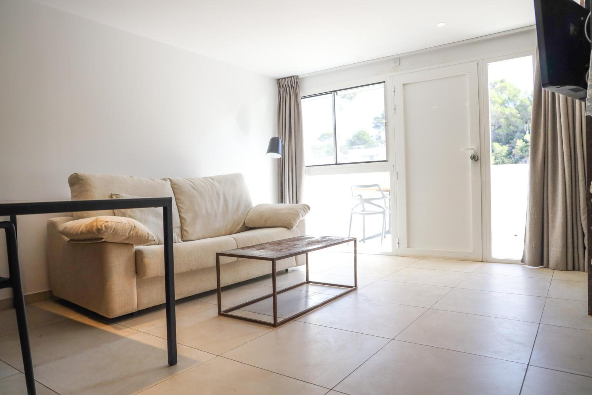 Cala Vadella Beachwalk Suites Phòng bức ảnh