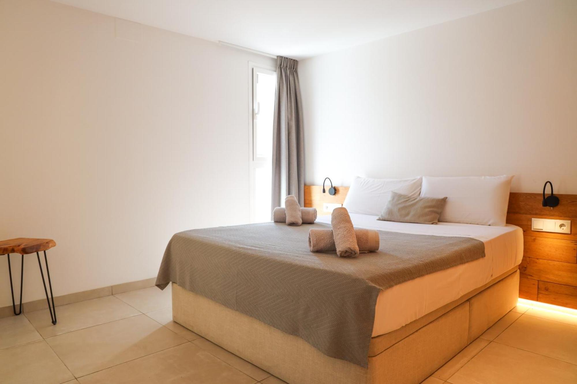 Cala Vadella Beachwalk Suites Phòng bức ảnh