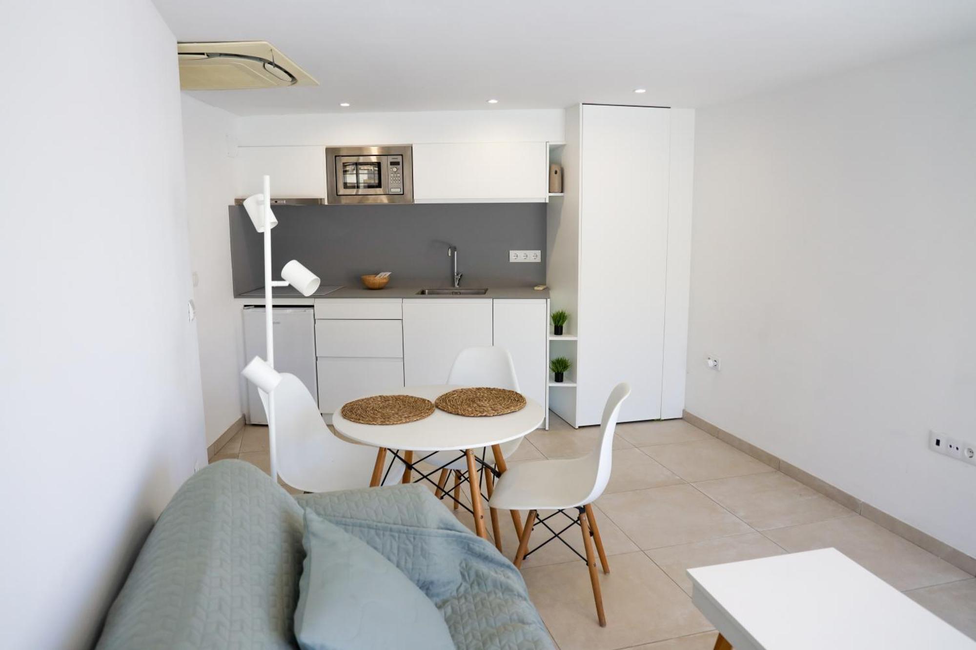 Cala Vadella Beachwalk Suites Phòng bức ảnh
