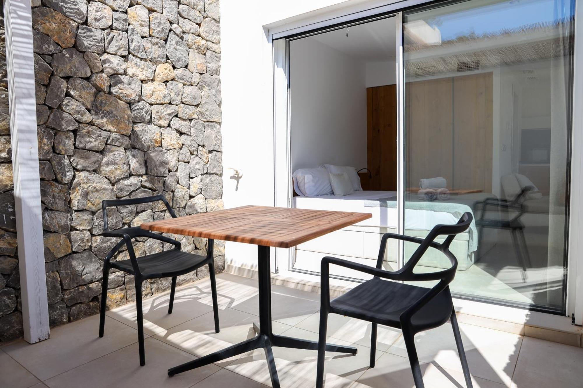 Cala Vadella Beachwalk Suites Phòng bức ảnh