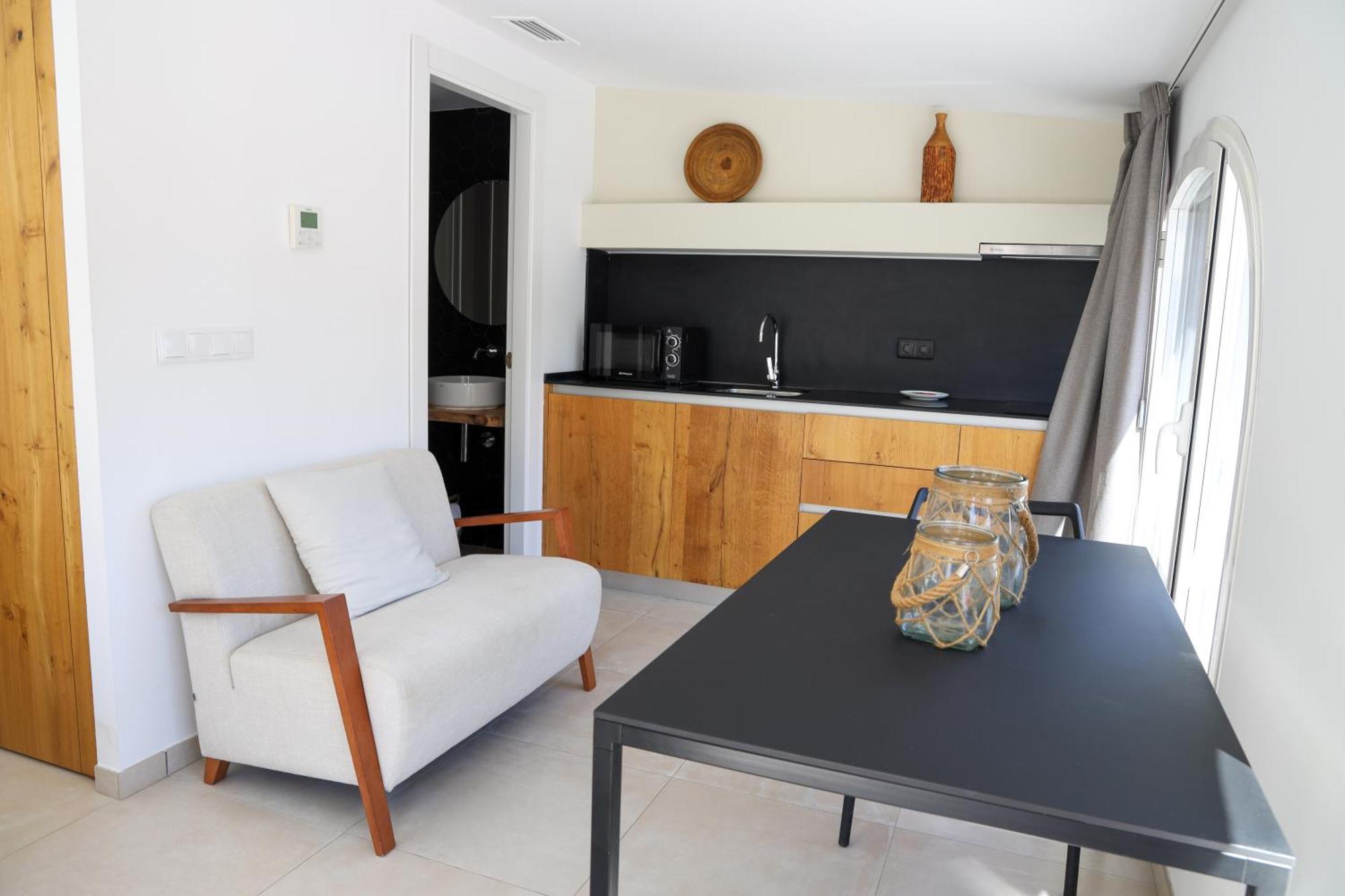 Cala Vadella Beachwalk Suites Phòng bức ảnh