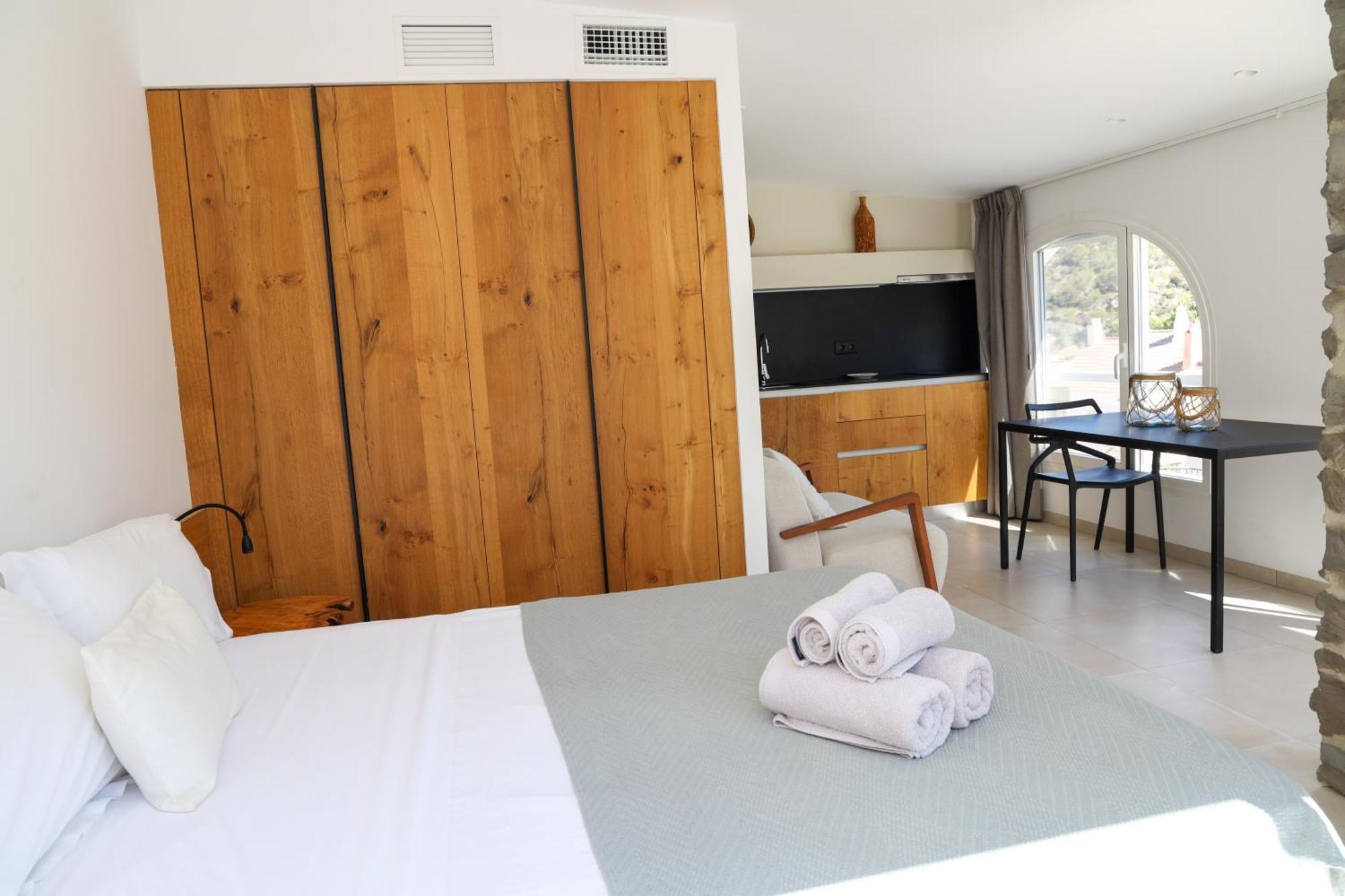 Cala Vadella Beachwalk Suites Phòng bức ảnh